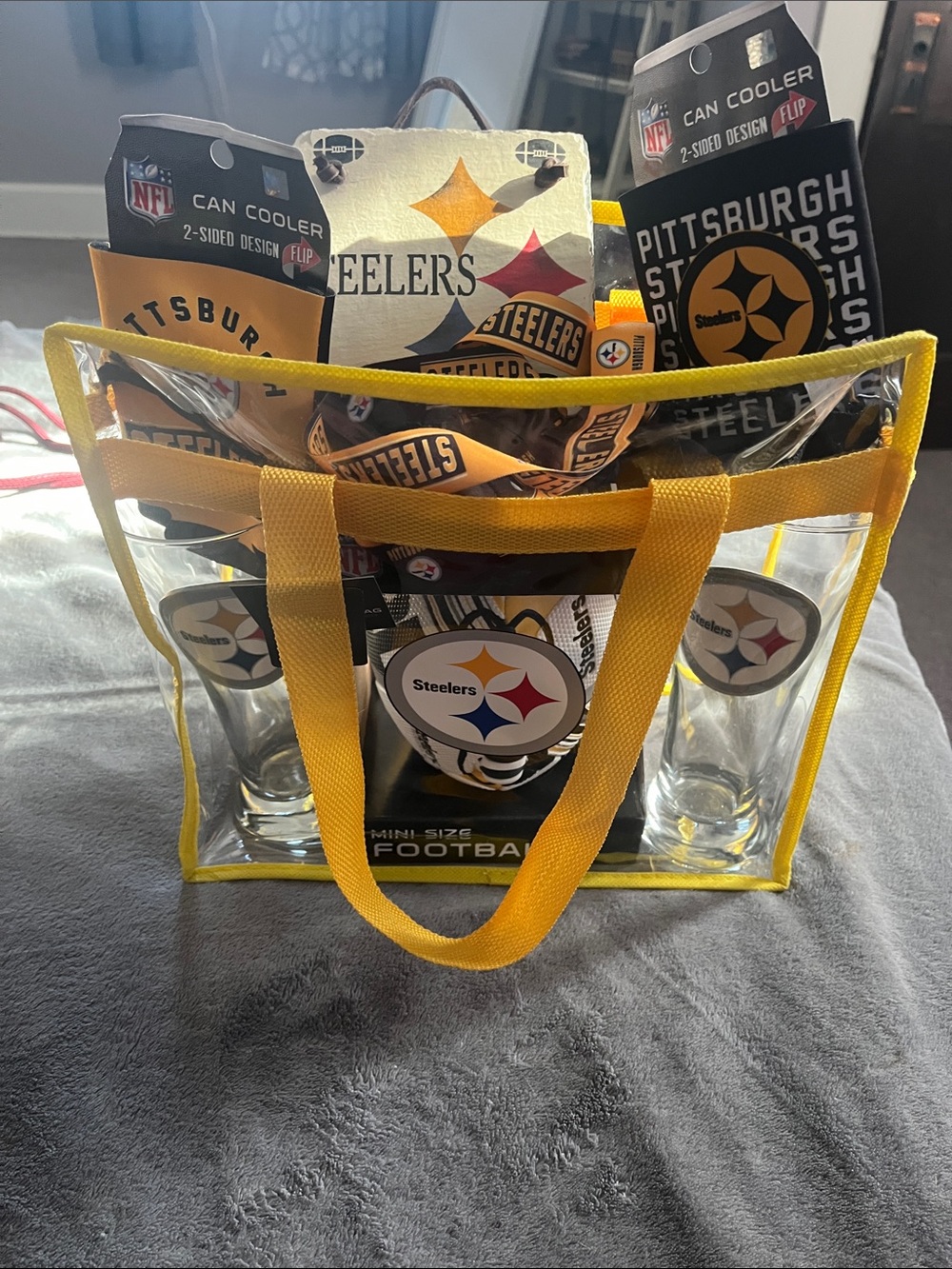Pittsburgh Steelers Clear Tote Gift Set with Yellow Trim